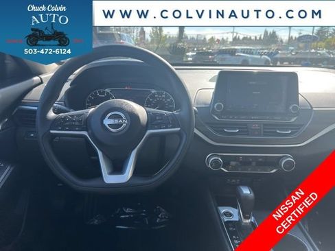 Certified 2025 Nissan Altima 2.5 SV FWD image 16