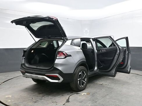 Used 2023 Kia Sportage LX AWD/4WD image 47