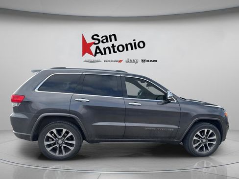 Used 2017 Jeep Grand Cherokee Overland AWD/4WD image 22