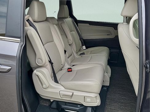 Used 2025 Honda Odyssey EX-L image 11