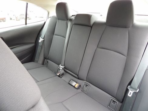 Used 2025 Toyota Corolla LE FWD image 21