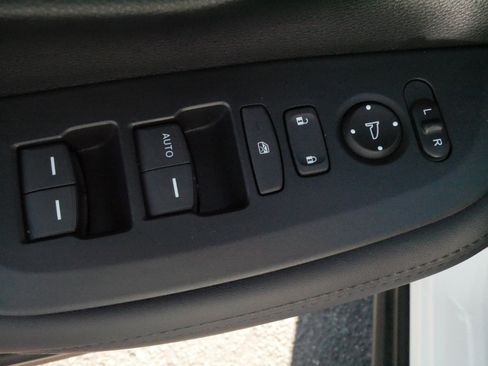 Certified 2026 Honda HR-V LX image 19