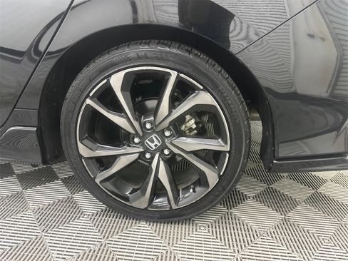 Used 2019 Honda Civic Sport image 19