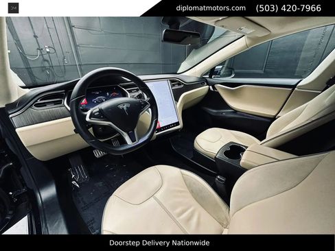 Used 2013 Tesla Model S Performance RWD image 12