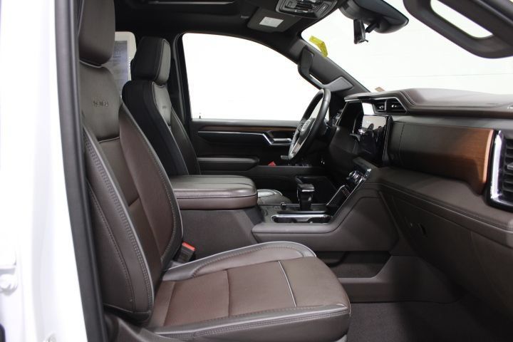 Used 2023 GMC Sierra 1500 Denali w/ Denali Reserve Package AWD/4WD image 28