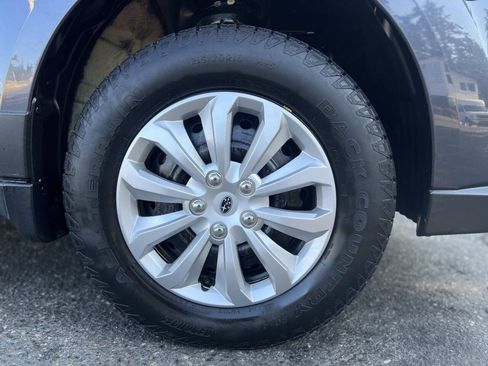 Used 2010 Subaru Outback 2.5i AWD/4WD image 23