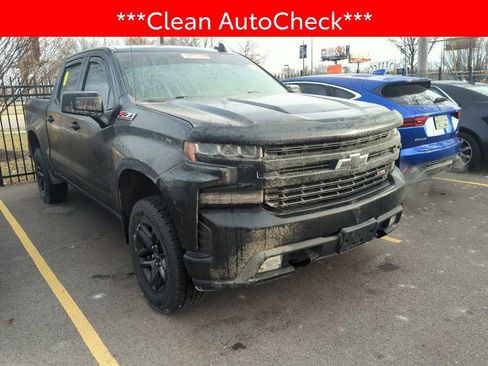 Used 2020 Chevrolet Silverado 1500 LT Trail Boss image 3