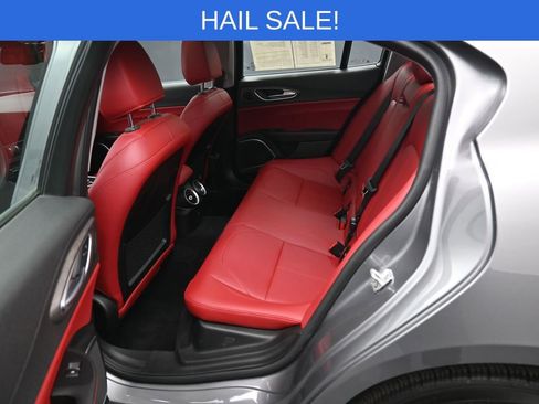 Used 2018 Alfa Romeo Giulia Ti image 28
