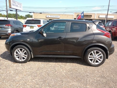 Used 2013 Nissan Juke SL FWD image 4
