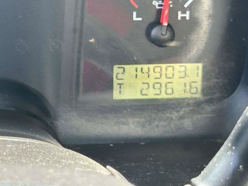 Used 2005 Ford F150 STX RWD image 20