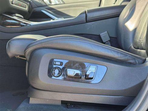 Used 2023 BMW X7 xDrive40i image 9