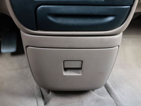 Used 1999 Ford Windstar SE FWD image 34