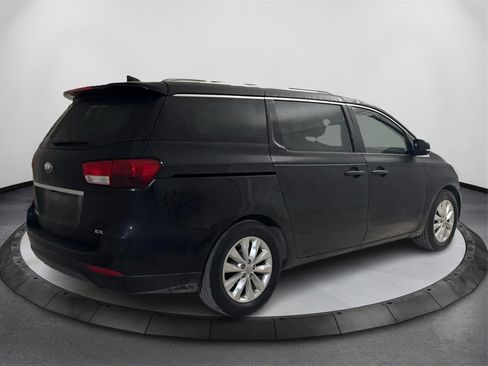 Used 2016 Kia Sedona EX image 5