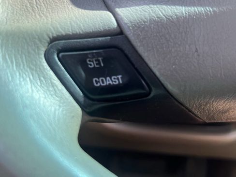 Used 2001 Chevrolet Impala image 17