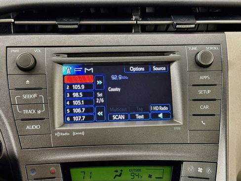 Used 2014 Toyota Prius Three FWD image 15