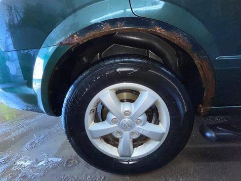 Used 2007 Kia Sorento LX w/ Sport Pkg image 16