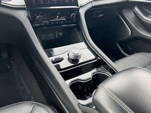 Used 2021 Jeep Grand Cherokee L Limited image 12