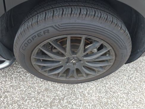 Used 2020 Kia Telluride EX w/ EX Premium Package image 6