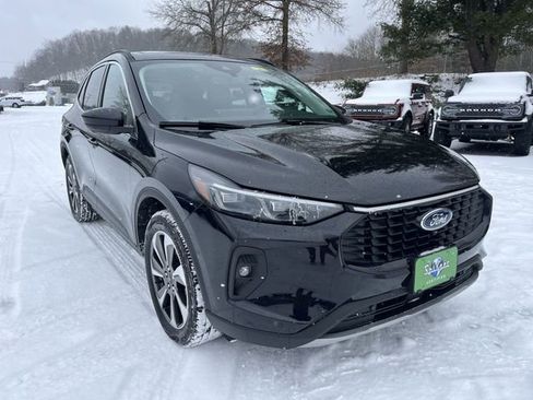 Used 2024 Ford Escape Platinum AWD/4WD image 11