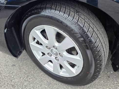 Used 2009 Toyota Camry XLE FWD image 9