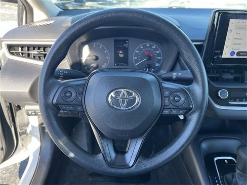 Used 2024 Toyota Corolla LE image 11