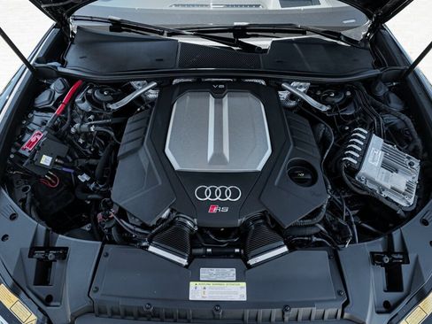 Used 2021 Audi RS 6 AWD/4WD image 16