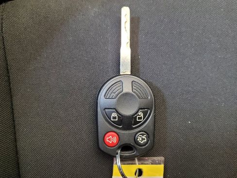 Used 2016 Ford Focus SE FWD image 32
