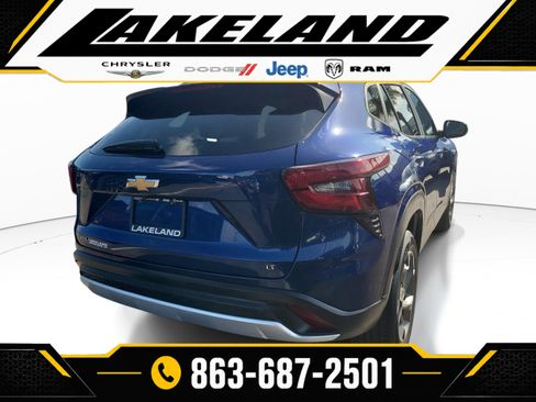 Used 2024 Chevrolet Trax LT FWD image 4