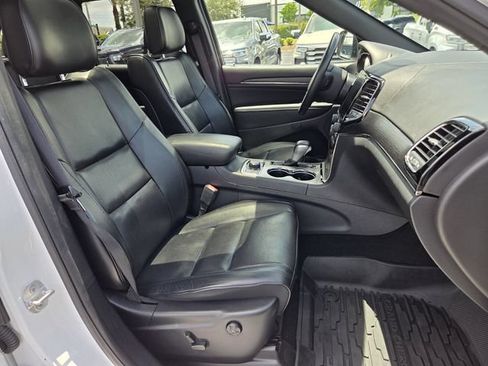 Used 2019 Jeep Grand Cherokee High Altitude AWD/4WD image 17