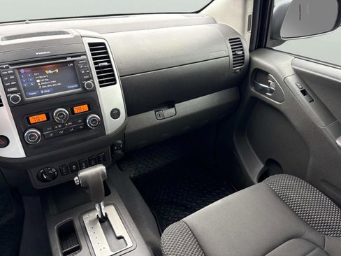 Used 2019 Nissan Frontier PRO-4X image 14