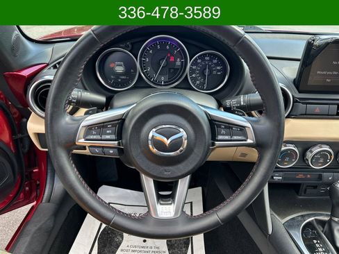 Used 2019 MAZDA MX-5 Miata RF Grand Touring RWD image 14