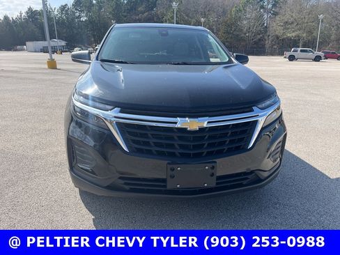 Used 2024 Chevrolet Equinox LS image 2