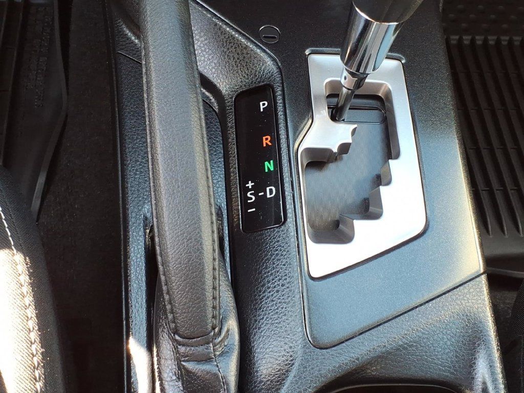 Used 2017 Toyota RAV4 XLE w/ All Weather Liner Package AWD/4WD image 19