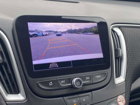 Used 2023 Chevrolet Malibu LT image 21