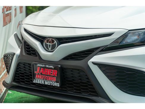 Used 2024 Toyota Camry SE w/ Convenience Package FWD image 29