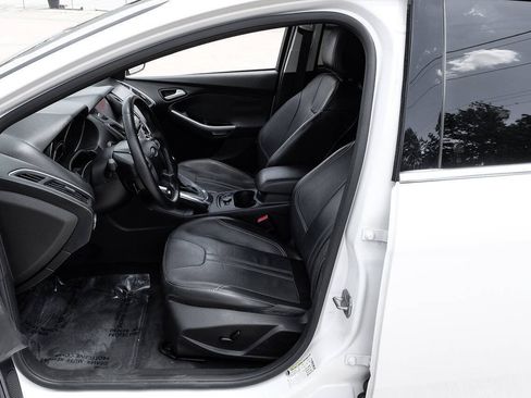 Used 2013 Ford Focus Titanium FWD image 4