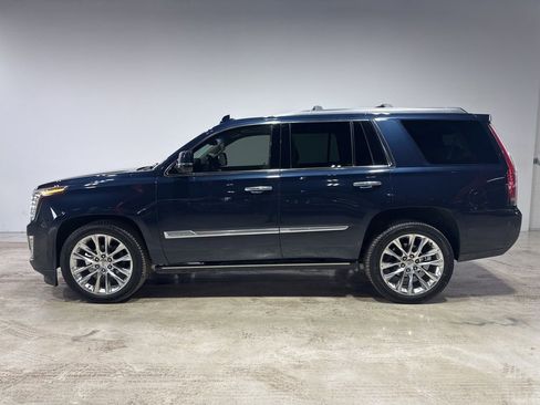 Used 2019 Cadillac Escalade Premium Luxury image 4