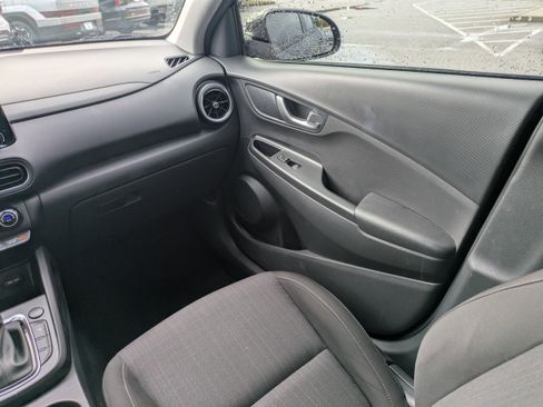 Certified 2023 Hyundai Kona SEL w/ Convenience Package image 18