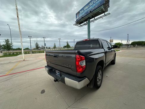 Used 2015 Toyota Tundra SR5 AWD/4WD image 5