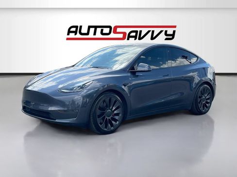 Used 2021 Tesla Model Y Performance AWD/4WD image 3