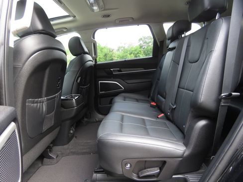 Used 2021 Kia Telluride EX AWD/4WD image 21