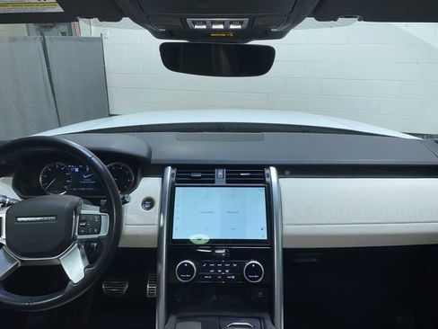 Used 2023 Land Rover Discovery S R-Dynamic AWD/4WD image 10