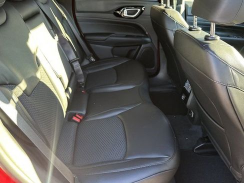 New 2026 Jeep Compass Latitude image 17