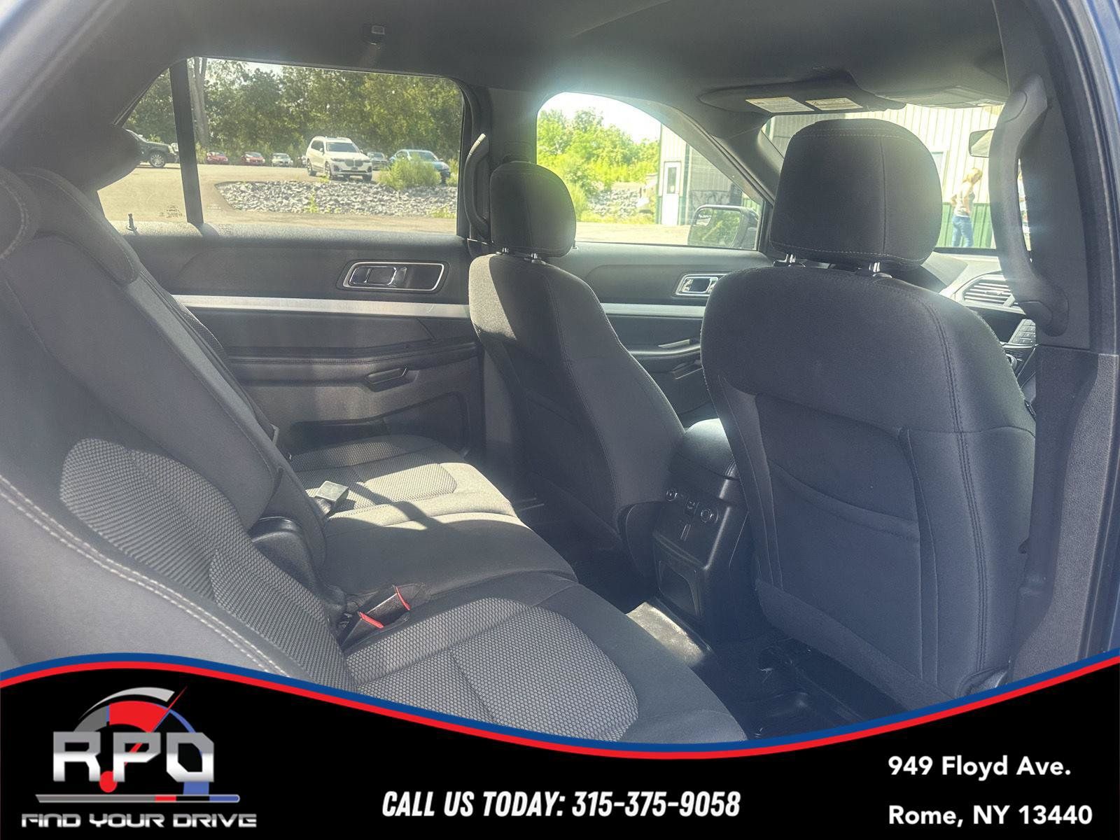 Used 2017 Ford Explorer XLT FWD image 14