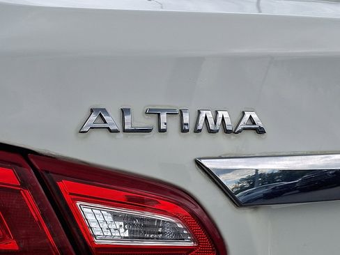 Used 2017 Nissan Altima 2.5 S w/ Power Driver Seat Package FWD image 30