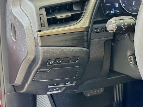 Used 2019 Lexus ES 350 Luxury image 10