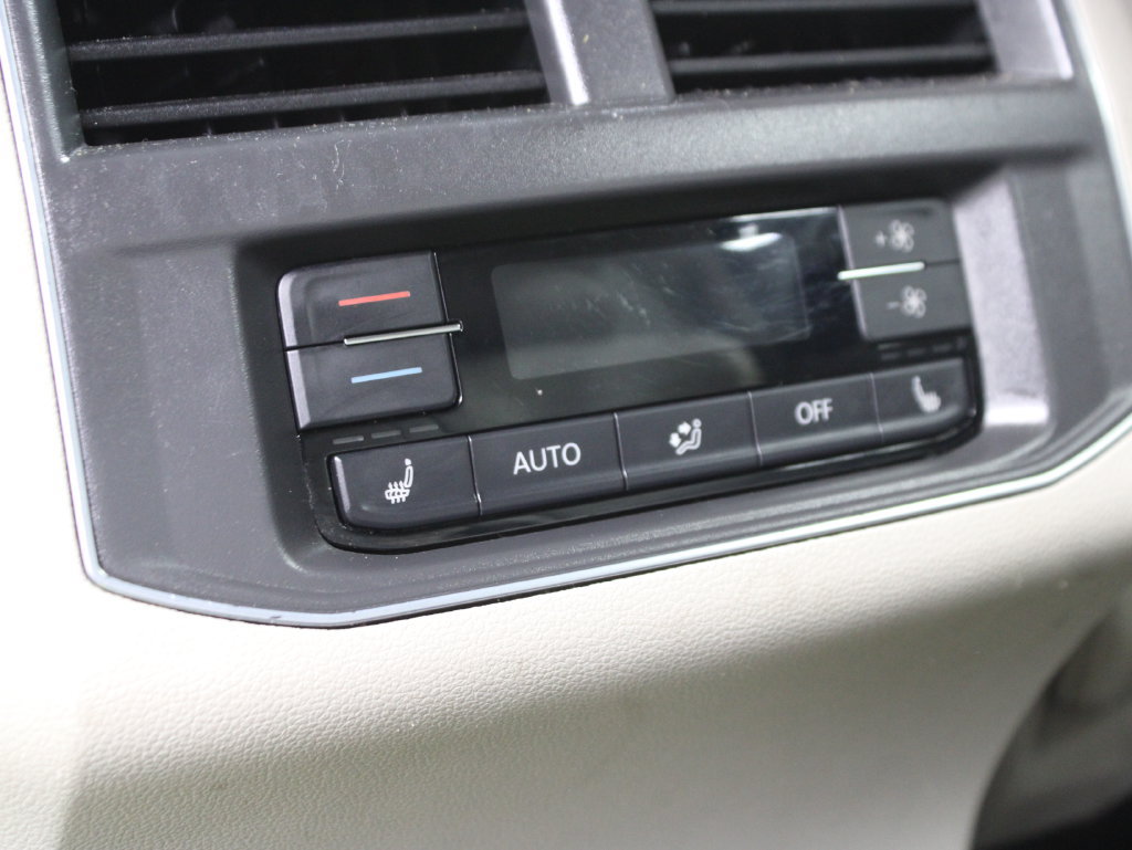Used 2019 Volkswagen Atlas SEL Premium AWD/4WD image 14