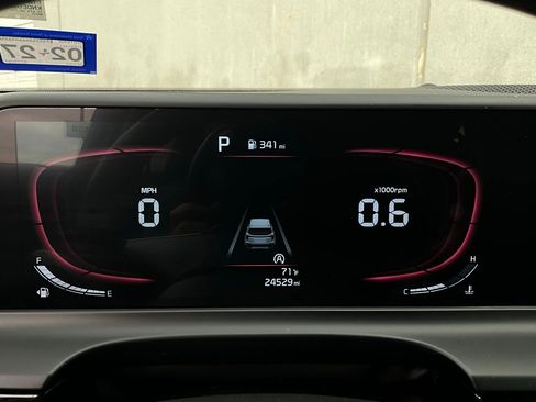 Used 2025 Kia Seltos S image 37