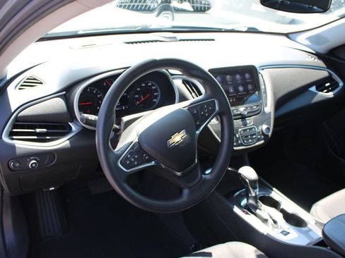 Used 2024 Chevrolet Malibu LT FWD image 22