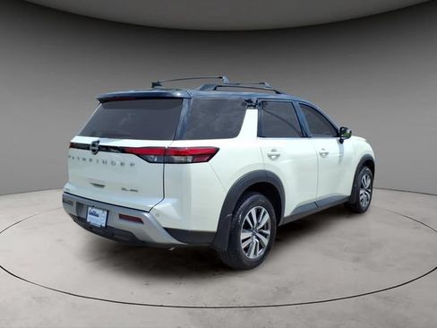 Certified 2023 Nissan Pathfinder SL AWD/4WD image 10